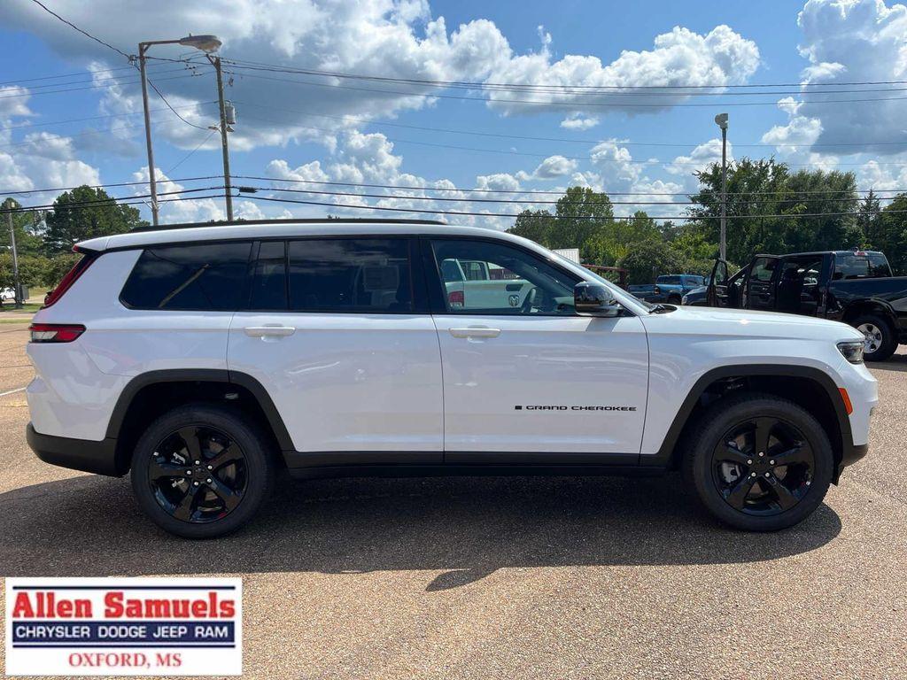 new 2025 Jeep Grand Cherokee L car