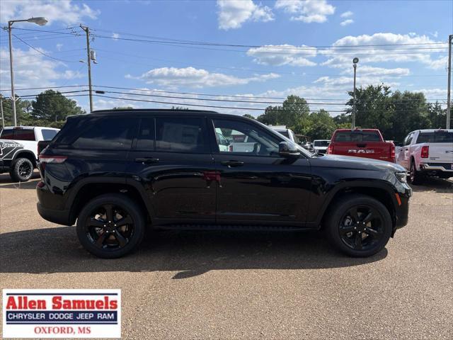 new 2024 Jeep Grand Cherokee car, priced at $45,611