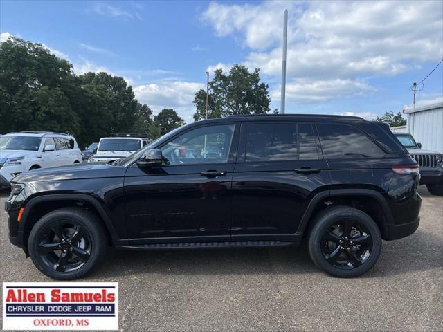 new 2024 Jeep Grand Cherokee car, priced at $45,611