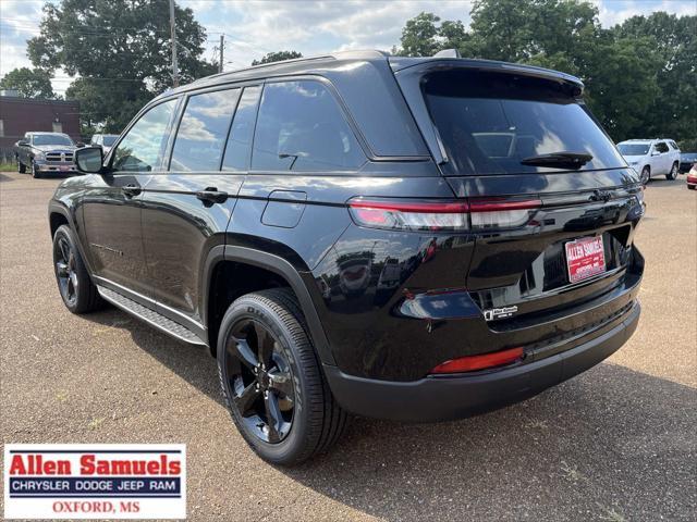 new 2024 Jeep Grand Cherokee car, priced at $45,611