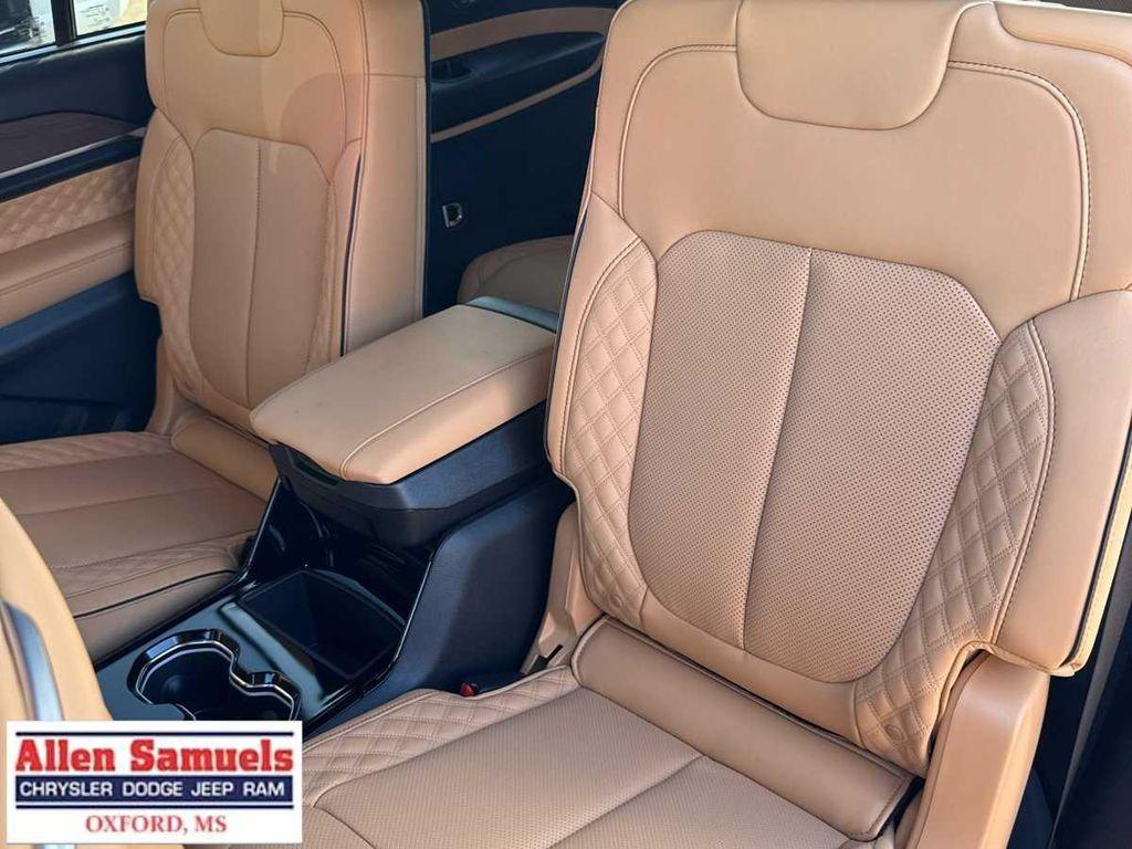 new 2025 Jeep Grand Cherokee L car, priced at $63,460