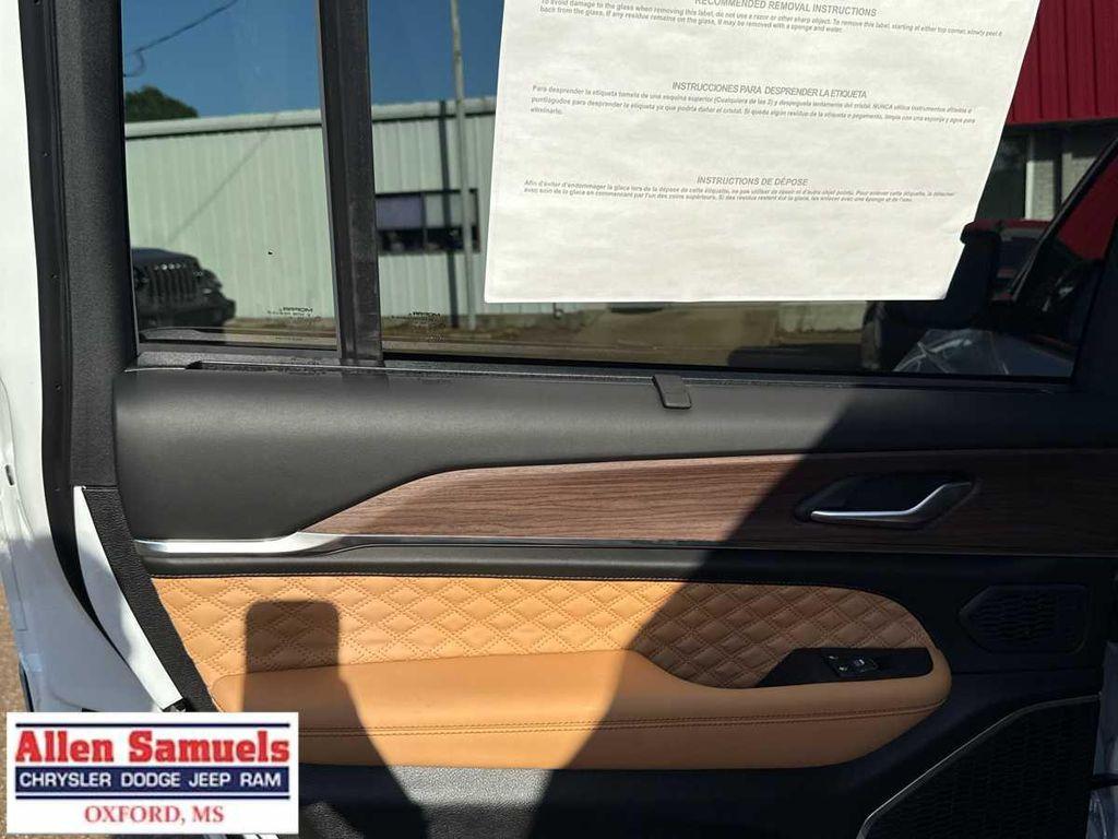 new 2025 Jeep Grand Cherokee L car, priced at $63,460