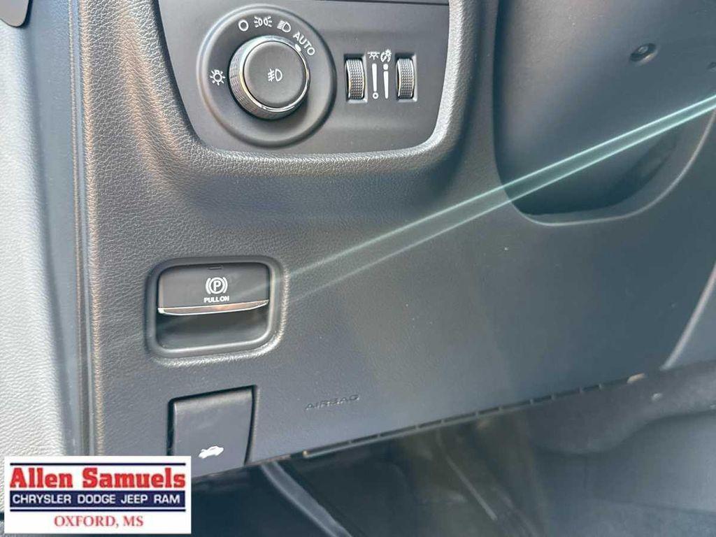 new 2025 Jeep Grand Cherokee L car, priced at $63,460