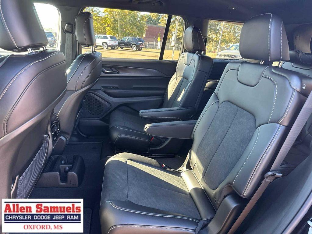 new 2025 Jeep Grand Cherokee L car, priced at $48,375