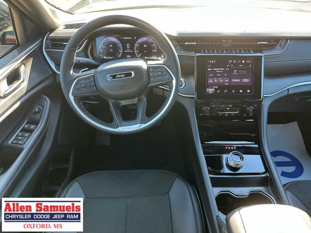 new 2025 Jeep Grand Cherokee L car, priced at $48,375