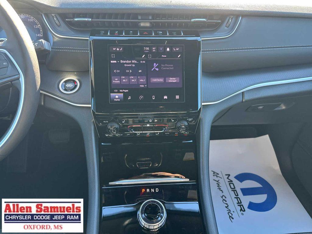 new 2025 Jeep Grand Cherokee L car, priced at $48,375