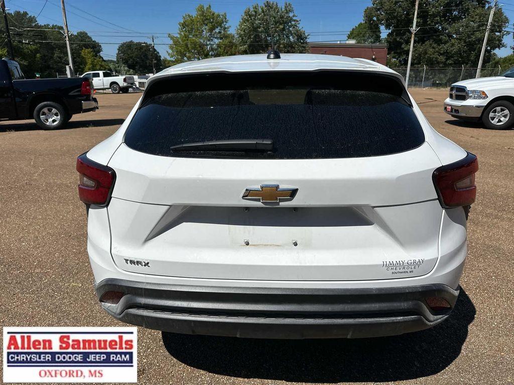 used 2025 Chevrolet Trax car, priced at $22,997