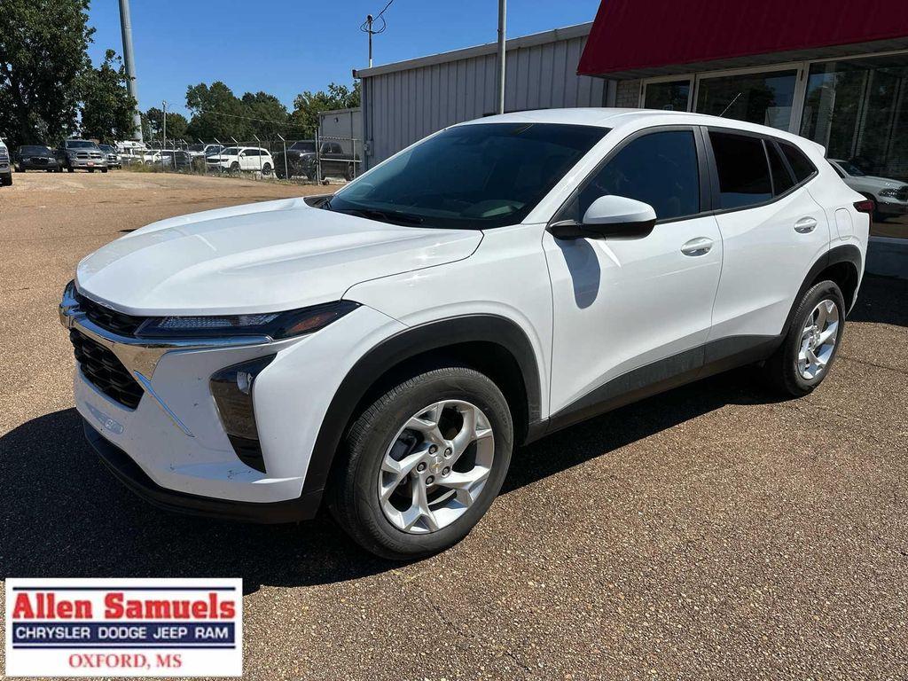 used 2025 Chevrolet Trax car, priced at $22,997