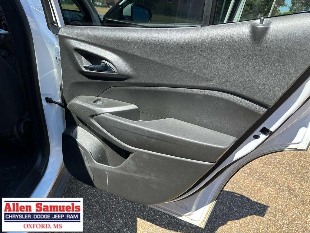 used 2025 Chevrolet Trax car, priced at $22,997
