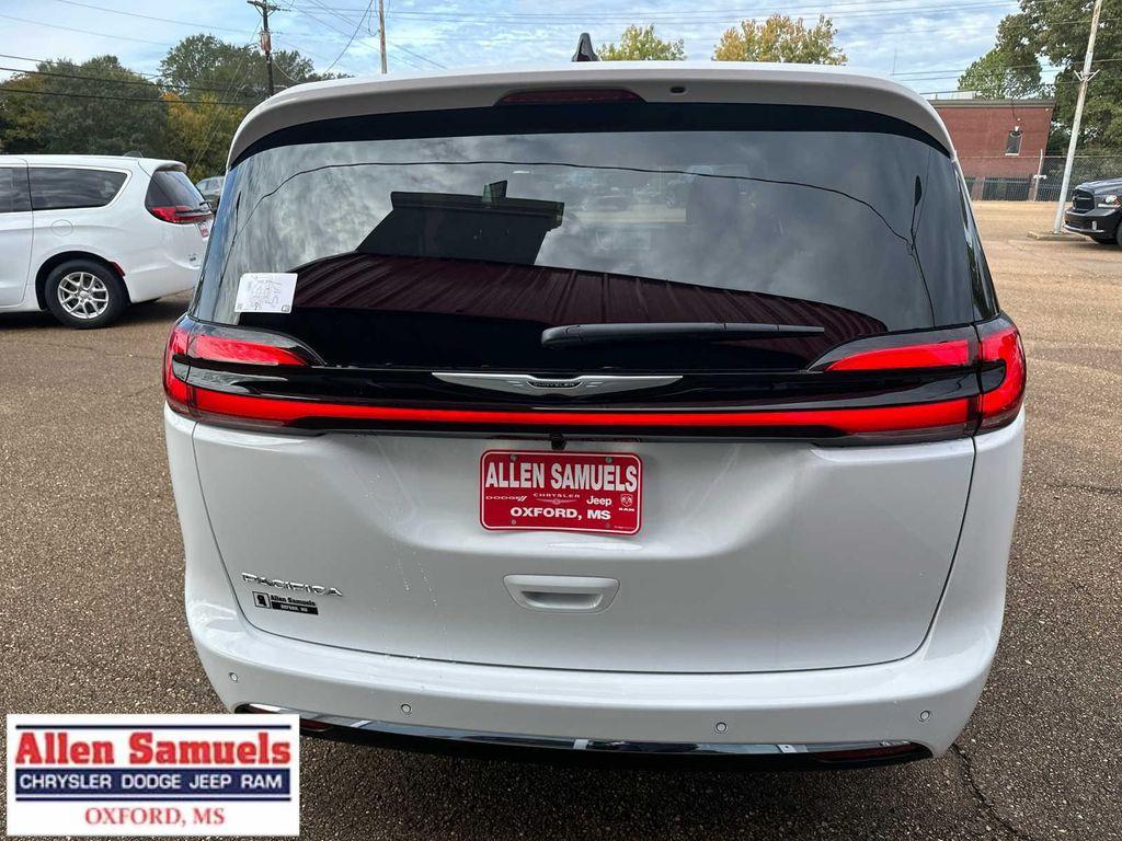 new 2026 Chrysler Pacifica car, priced at $45,865