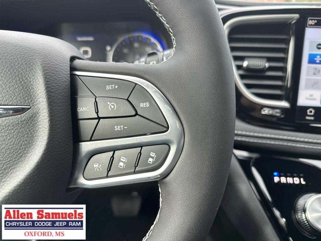 new 2026 Chrysler Pacifica car, priced at $45,865