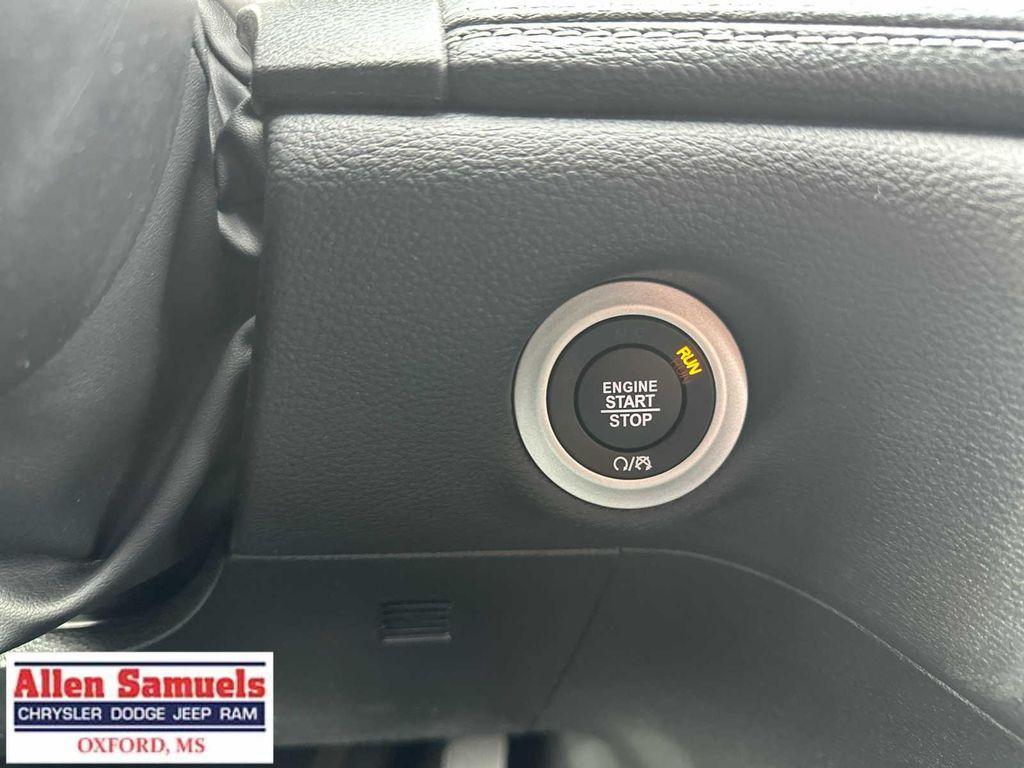 new 2026 Chrysler Pacifica car, priced at $45,865