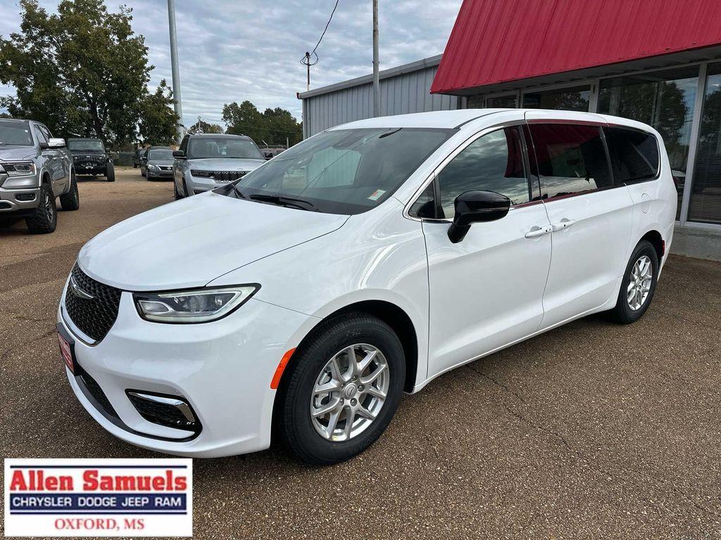 new 2026 Chrysler Pacifica car, priced at $45,865