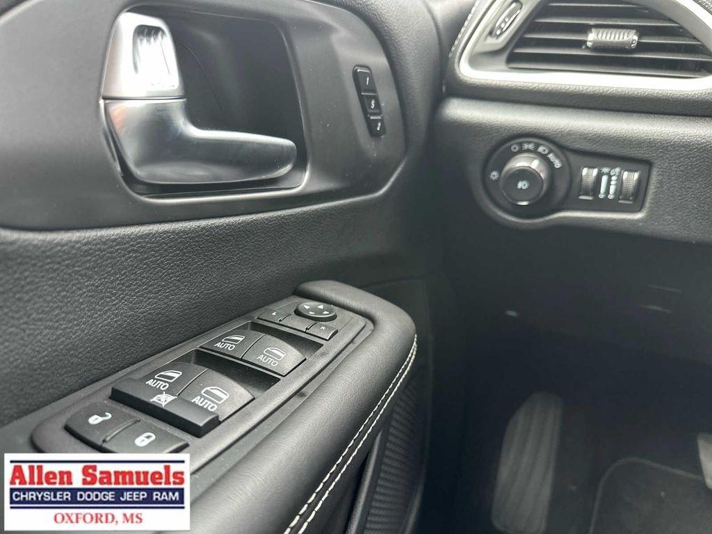 new 2026 Chrysler Pacifica car, priced at $45,865