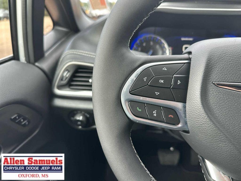 new 2026 Chrysler Pacifica car, priced at $45,865