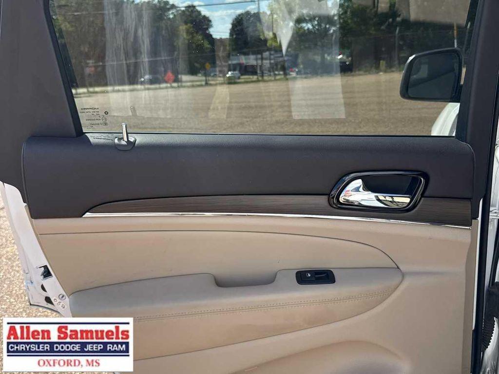 used 2021 Jeep Grand Cherokee car, priced at $24,997