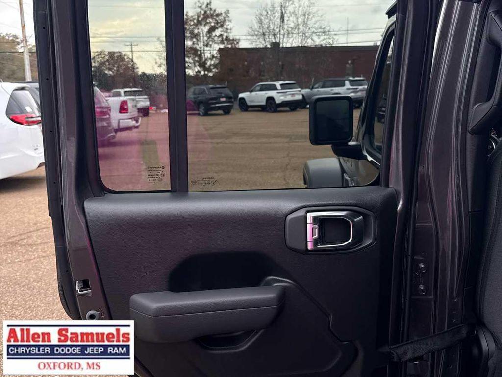 new 2026 Jeep Wrangler car, priced at $47,885