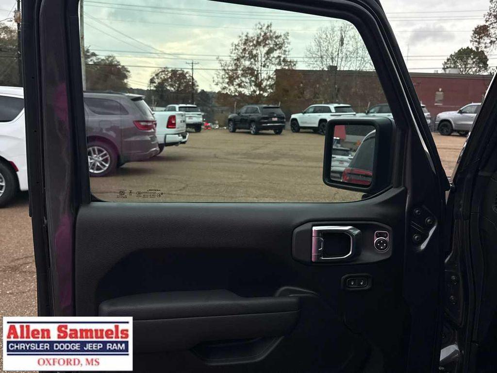 new 2026 Jeep Wrangler car, priced at $47,885