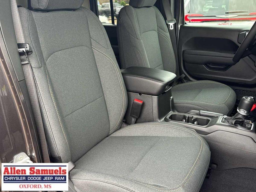 new 2026 Jeep Wrangler car, priced at $47,885