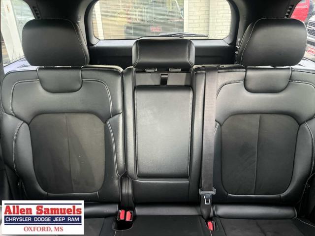 used 2023 Jeep Grand Cherokee car, priced at $33,997