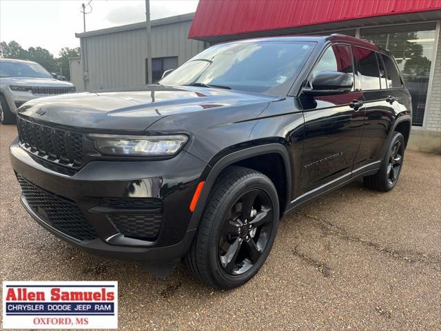used 2023 Jeep Grand Cherokee car, priced at $33,997