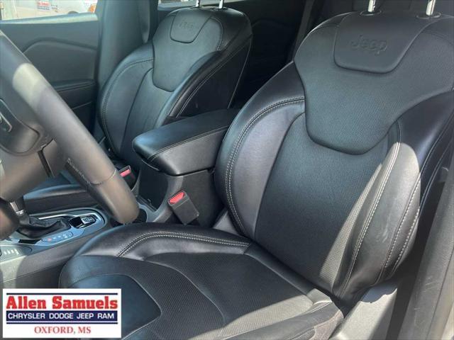 used 2023 Jeep Cherokee car, priced at $23,997