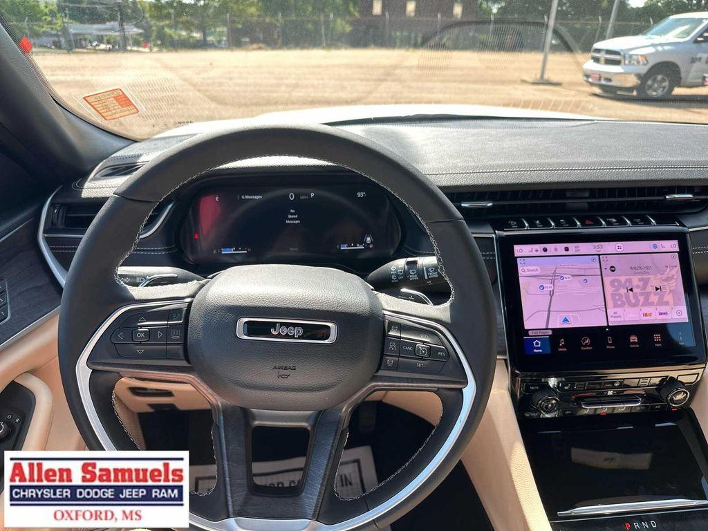 new 2025 Jeep Grand Cherokee L car, priced at $46,900