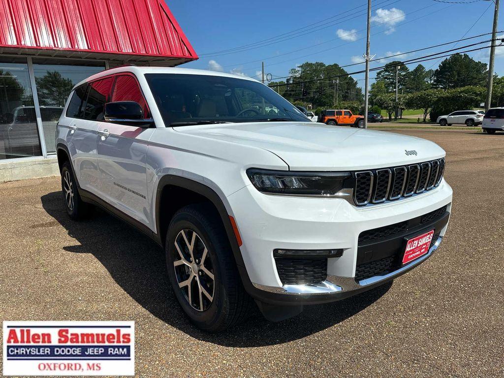 new 2025 Jeep Grand Cherokee L car, priced at $46,900