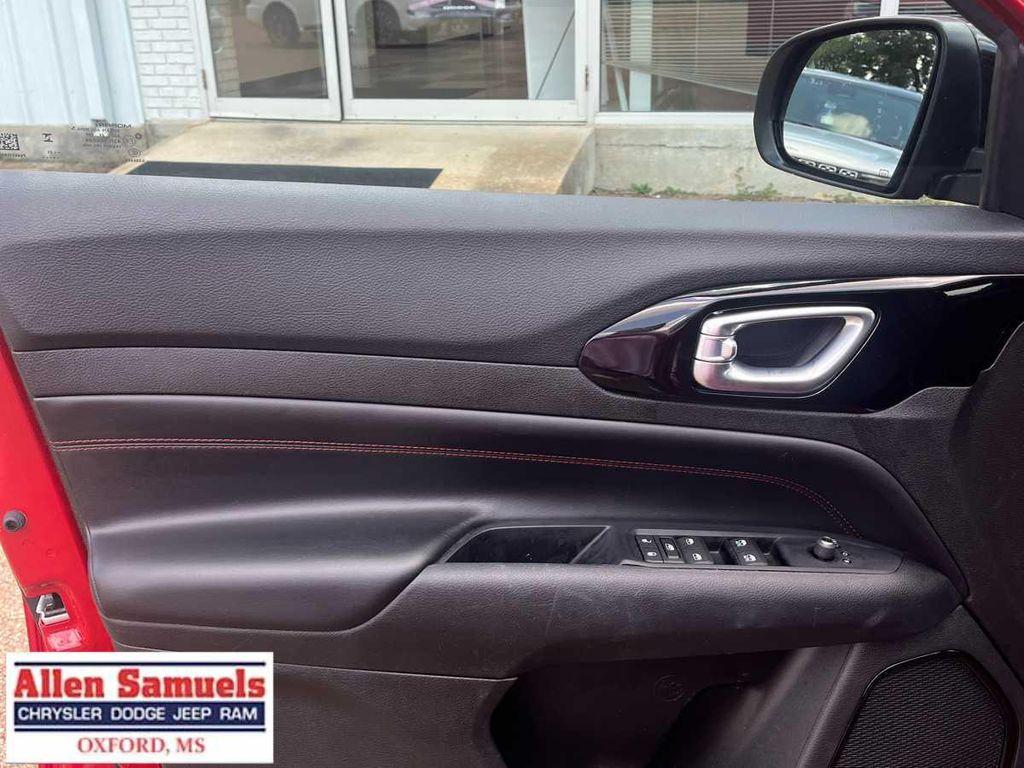 used 2023 Jeep Compass car, priced at $25,297