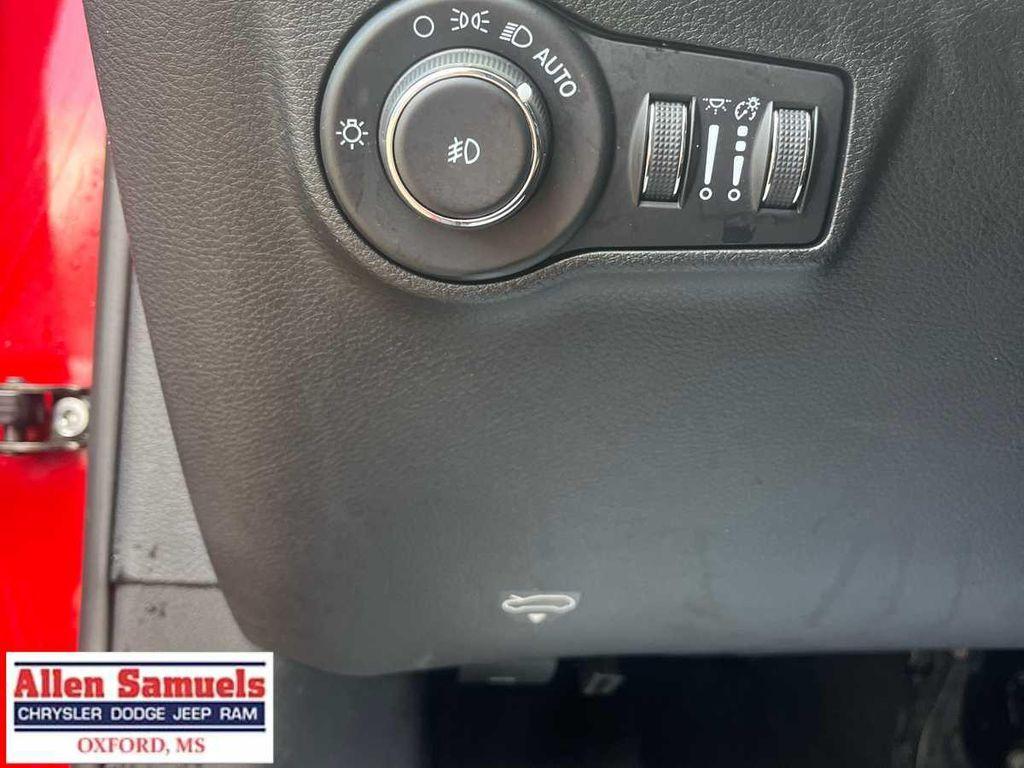 used 2023 Jeep Compass car, priced at $25,297