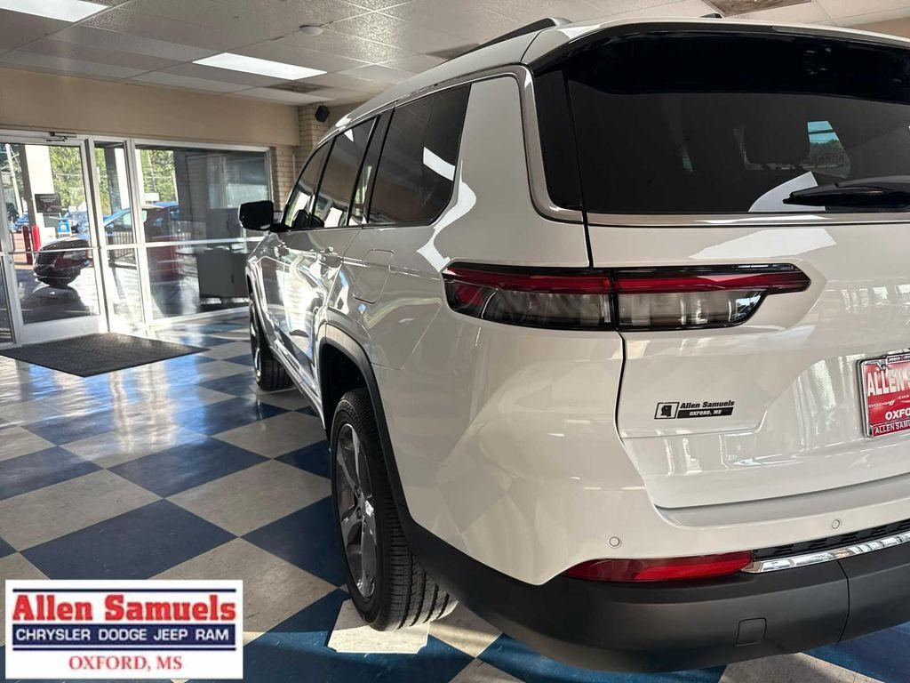 new 2025 Jeep Grand Cherokee L car, priced at $49,525