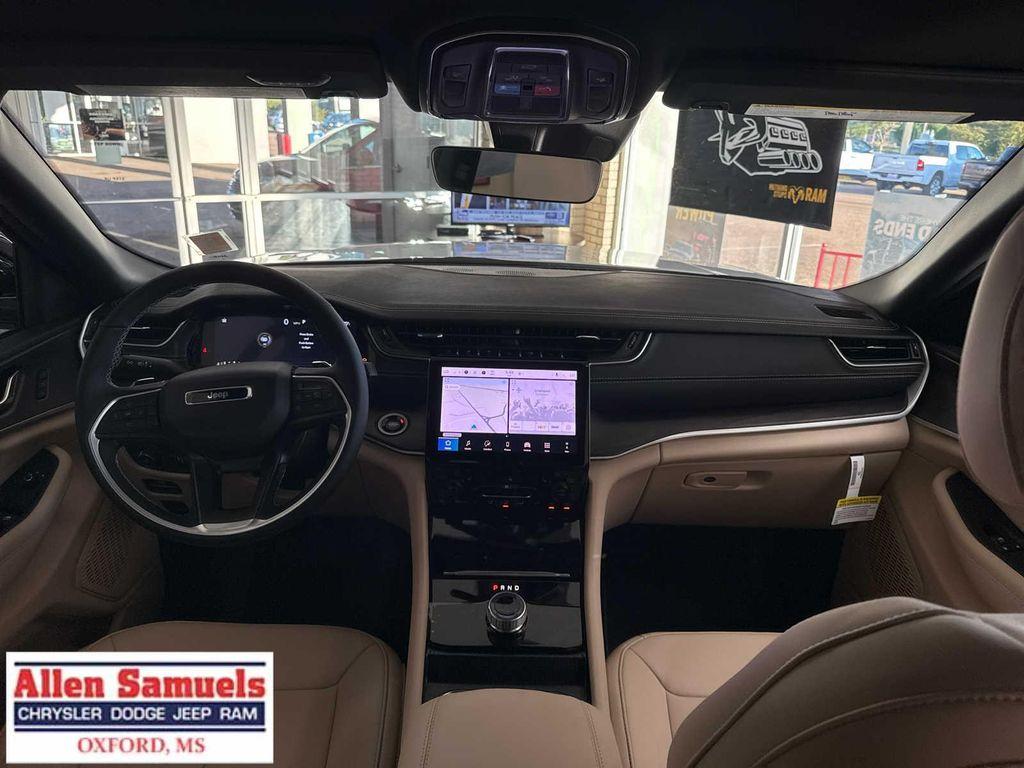 new 2025 Jeep Grand Cherokee L car, priced at $49,525