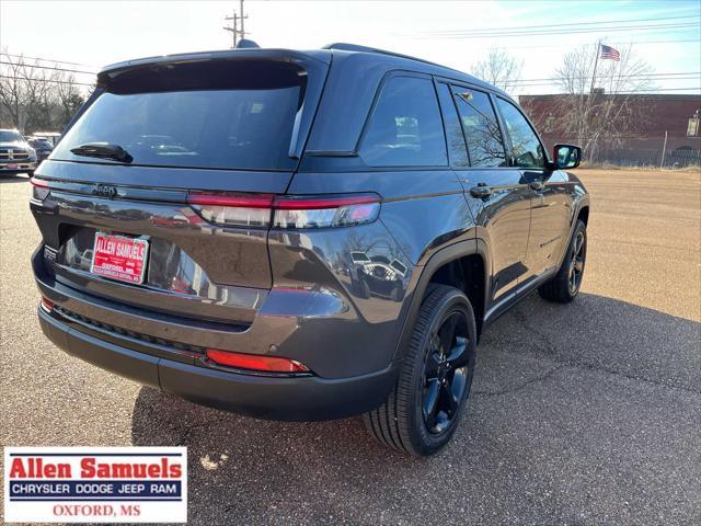 new 2025 Jeep Grand Cherokee car, priced at $46,175