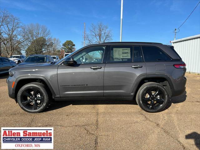 new 2025 Jeep Grand Cherokee car, priced at $46,175