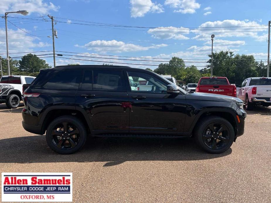 new 2024 Jeep Grand Cherokee car, priced at $48,050