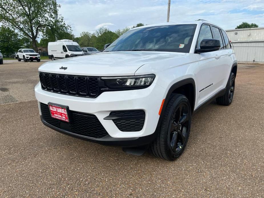 new 2024 Jeep Grand Cherokee car, priced at $46,580