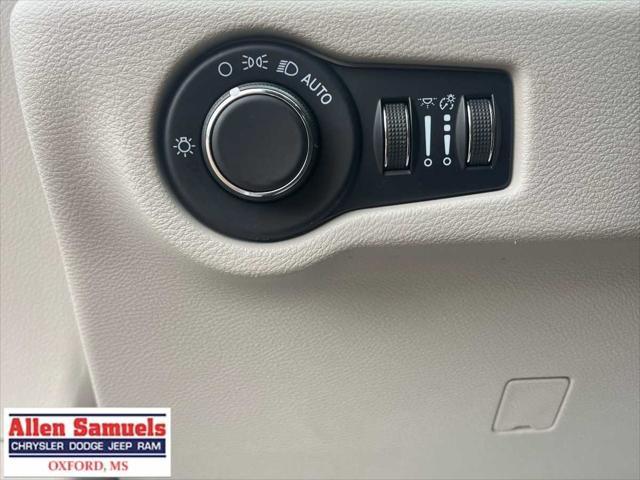 used 2023 Chrysler Voyager car