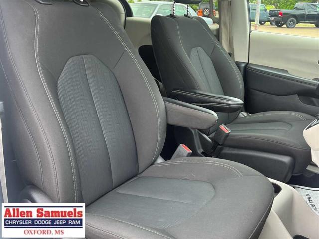 used 2023 Chrysler Voyager car