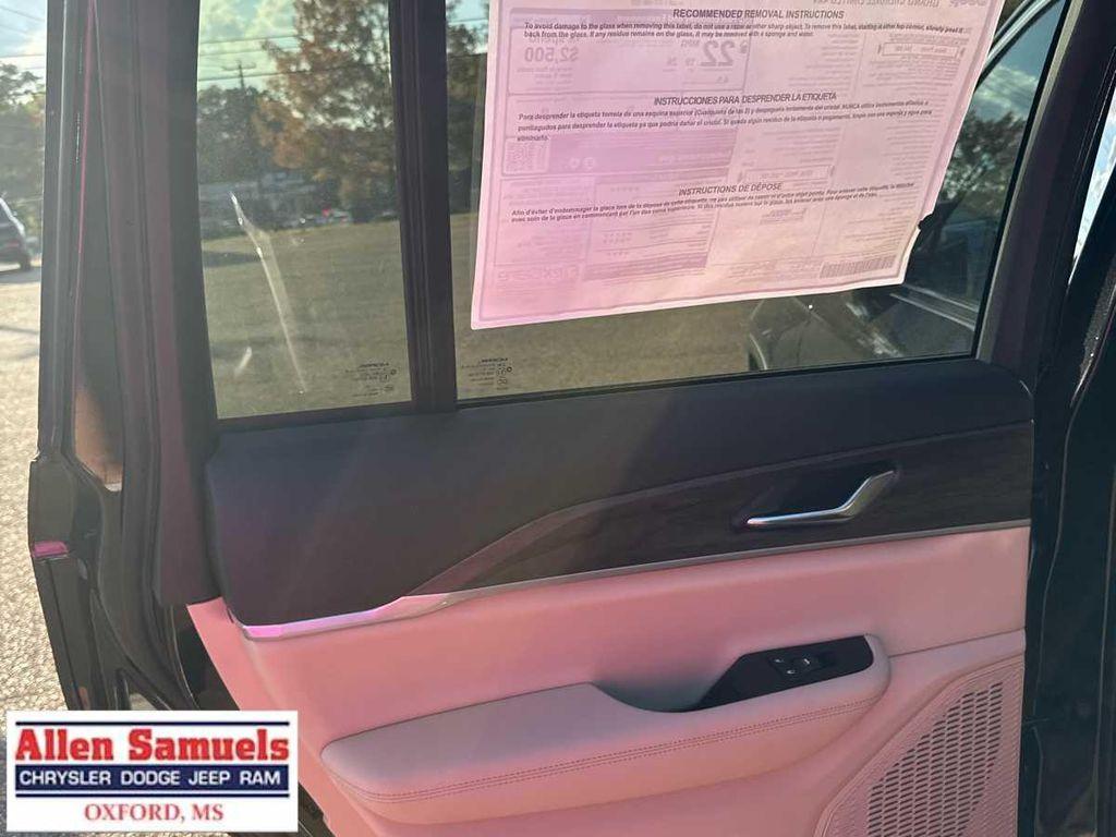 new 2025 Jeep Grand Cherokee car, priced at $50,120