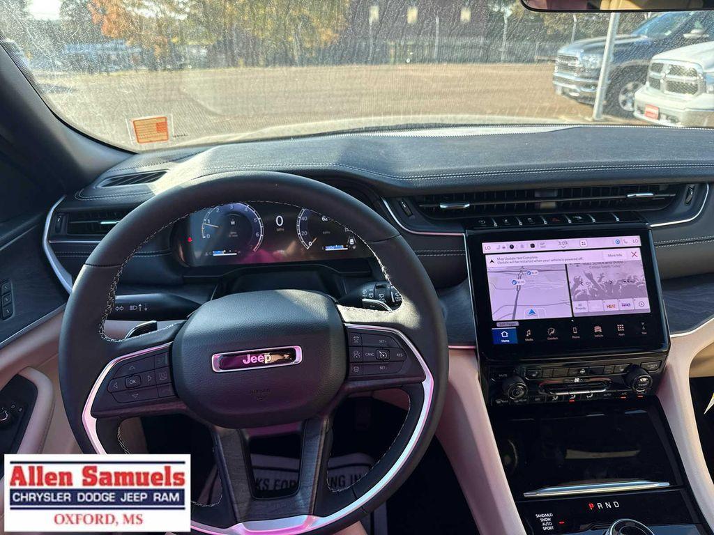 new 2025 Jeep Grand Cherokee car, priced at $50,120