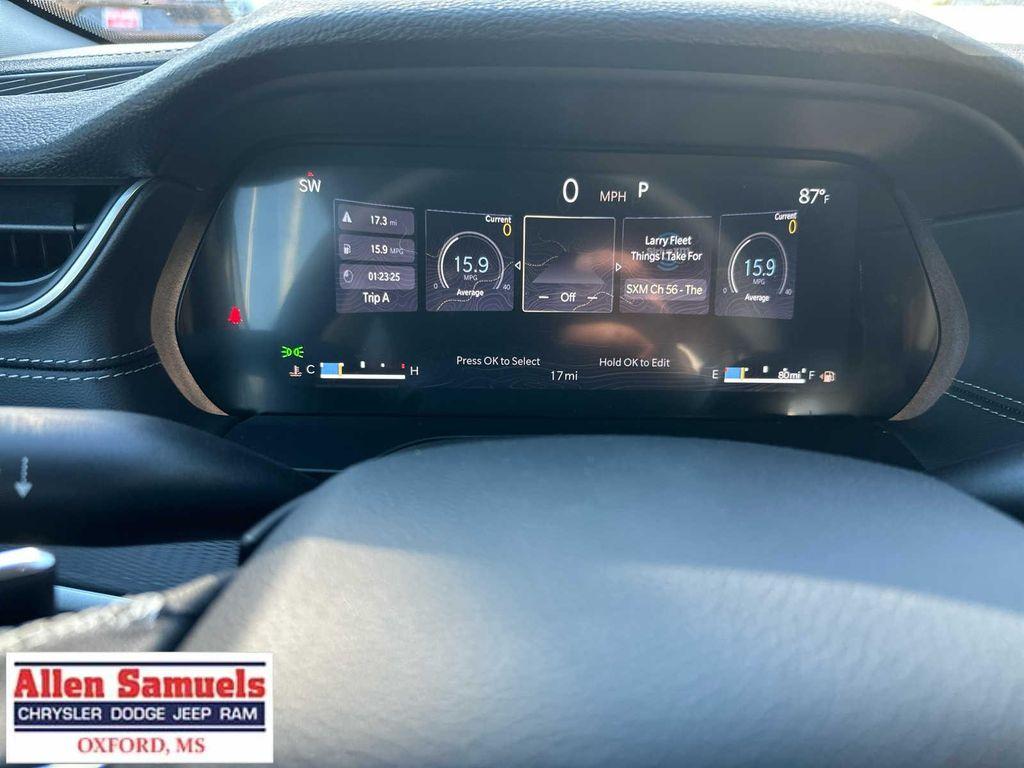 new 2025 Jeep Grand Cherokee car, priced at $46,375