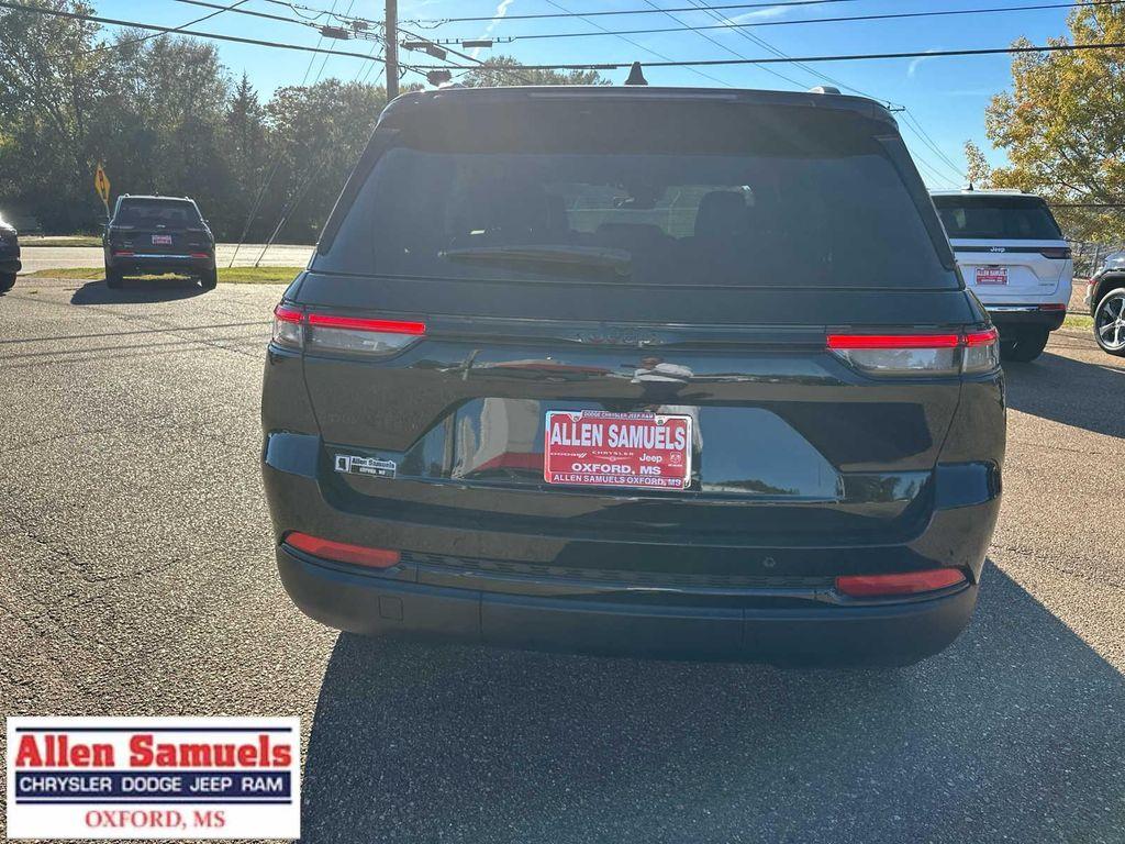new 2025 Jeep Grand Cherokee car, priced at $46,375