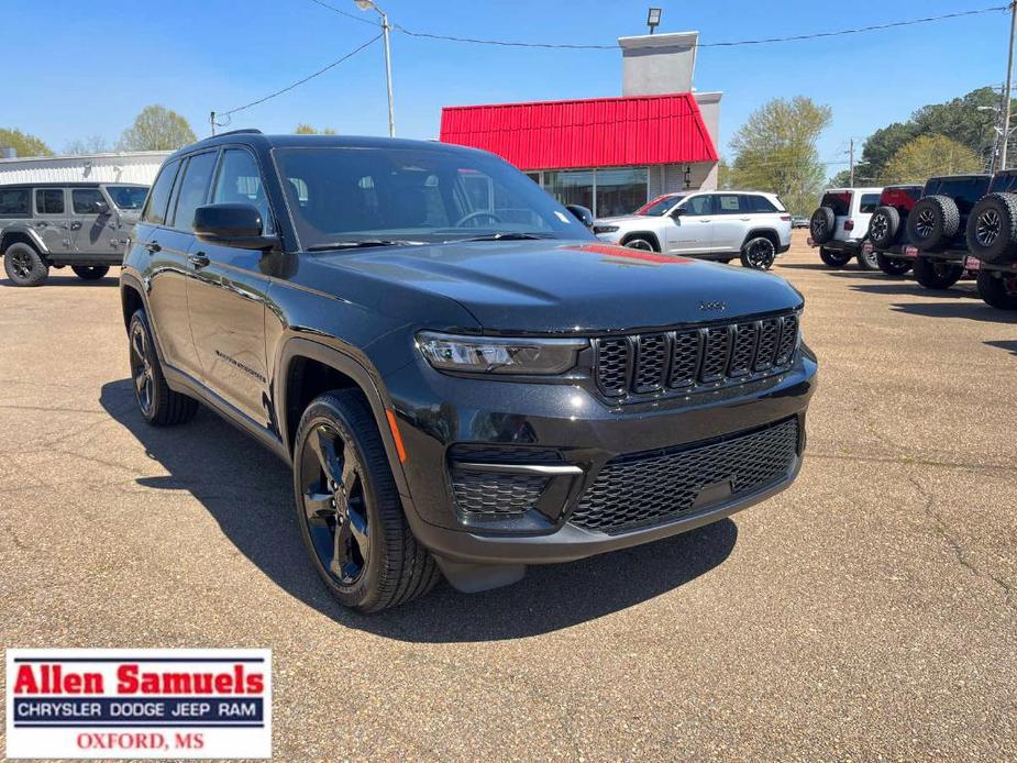 new 2024 Jeep Grand Cherokee car, priced at $47,175