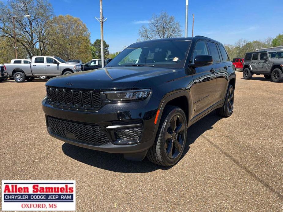 new 2024 Jeep Grand Cherokee car, priced at $47,175