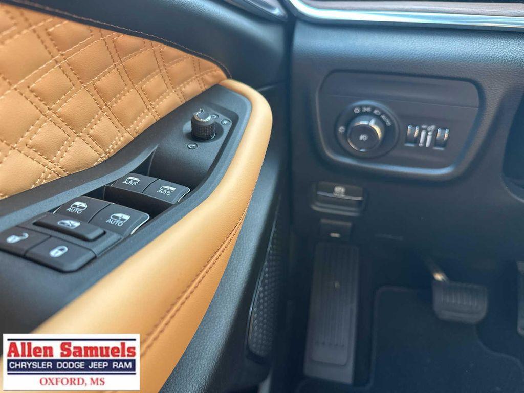 new 2025 Jeep Grand Cherokee L car, priced at $63,460