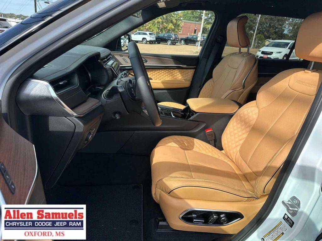 new 2025 Jeep Grand Cherokee L car, priced at $63,460