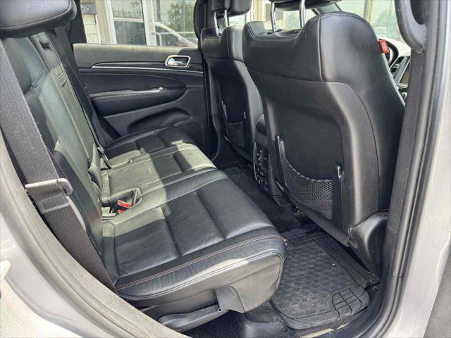 used 2016 Jeep Grand Cherokee car, priced at $12,995