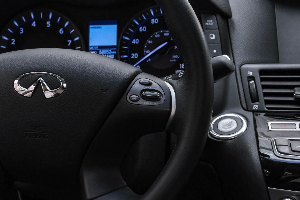 used 2015 INFINITI Q70 car, priced at $18,500