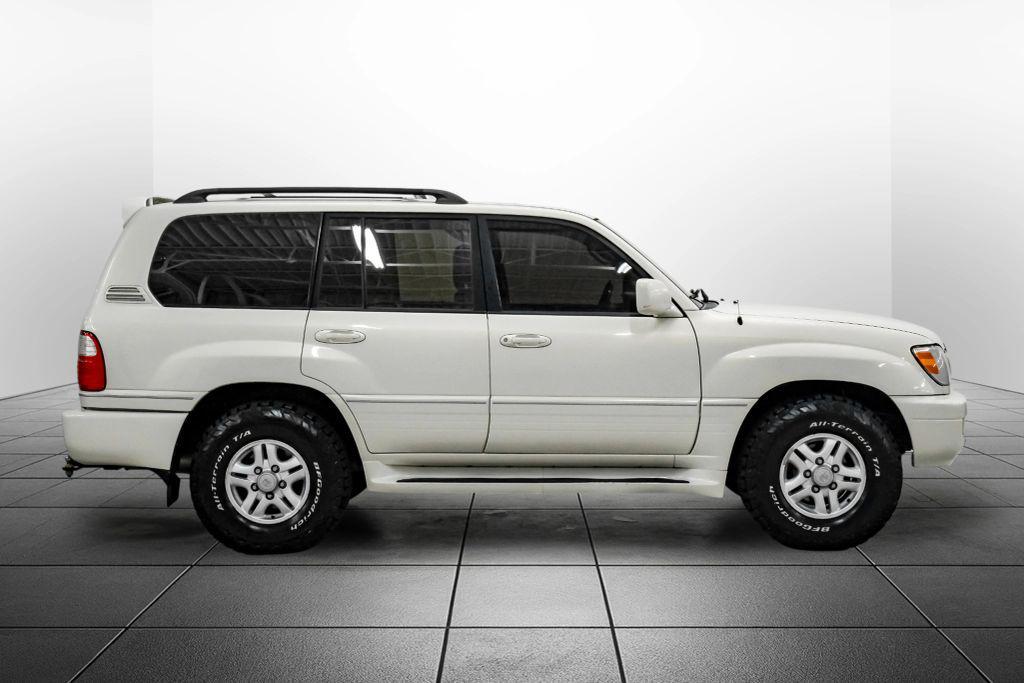 used 2000 Lexus LX 470 car, priced at $13,795