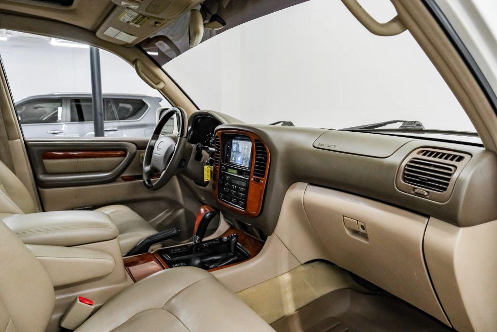 used 2000 Lexus LX 470 car, priced at $13,795